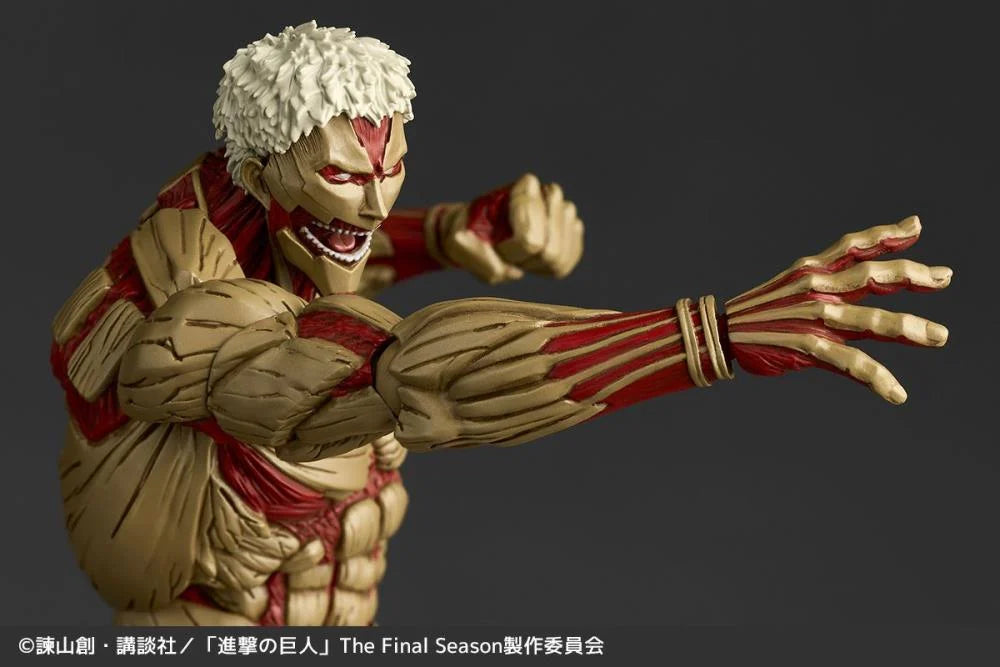 CT Attack on Titan Amazing Yamaguchi Revoltech NR069 Armored Titan (Reiner Braun) Action Figure