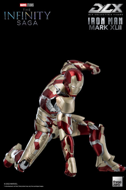 Marvel Studios: The Infinity Saga DLX Iron Man Mark 42